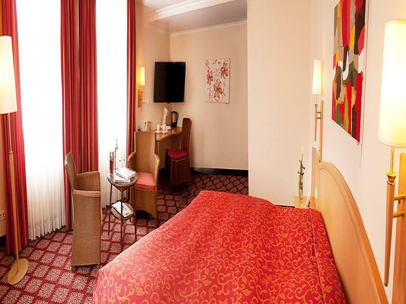 Hotel Schlichte Hof Gmbh Bielefeld Exterior foto